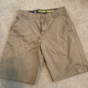 Lee khaki shorts